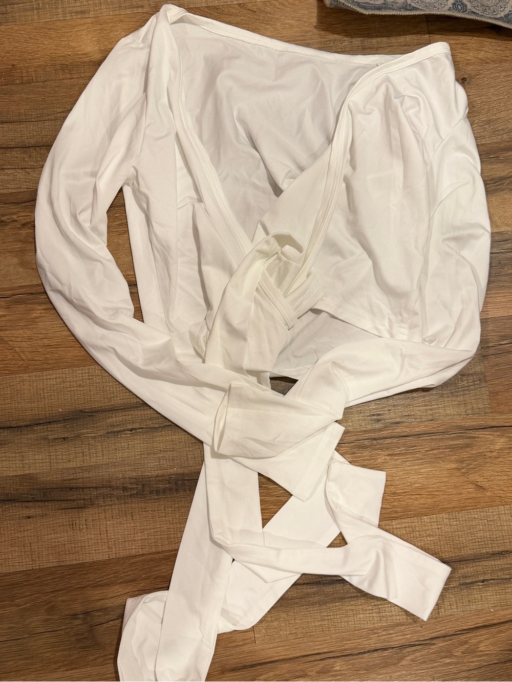 Women’s White Long-Sleeve Wrap